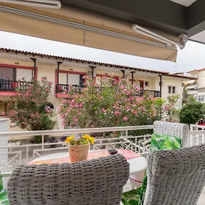 Family Apartments&suites Νέος Μαρμαράς